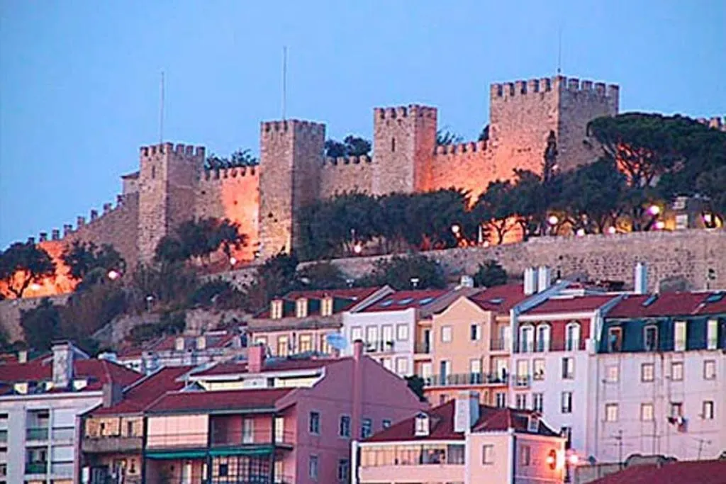 Apartment with 3 bedrooms in Lisboa with balcony and WiFi, Amadora, Portugal