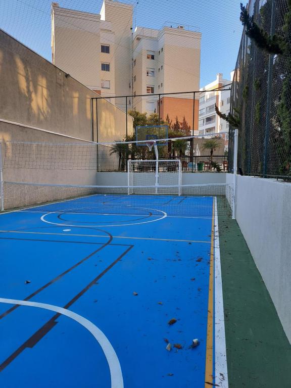  APTO EM CONDOMÍNIO CLUBE