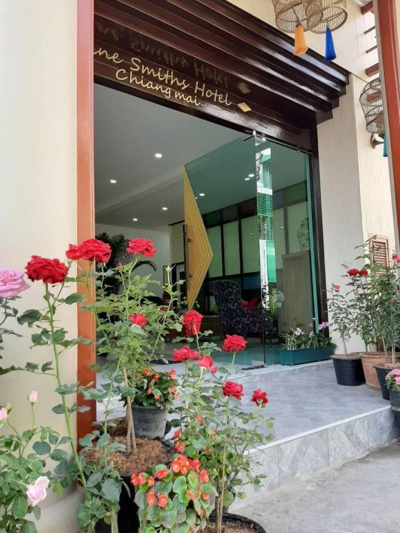 Nine Smiths Hotels Chiangmai - Resim 24
