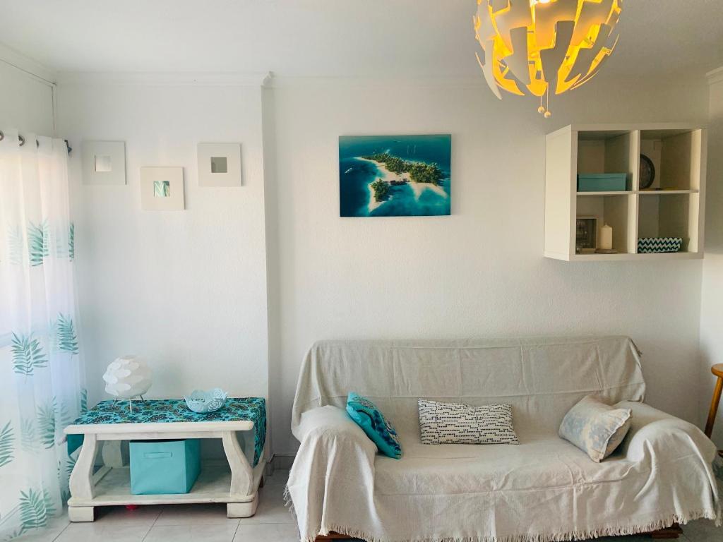 Posezení v ubytování Estudio muy acogedor en Benalmádena