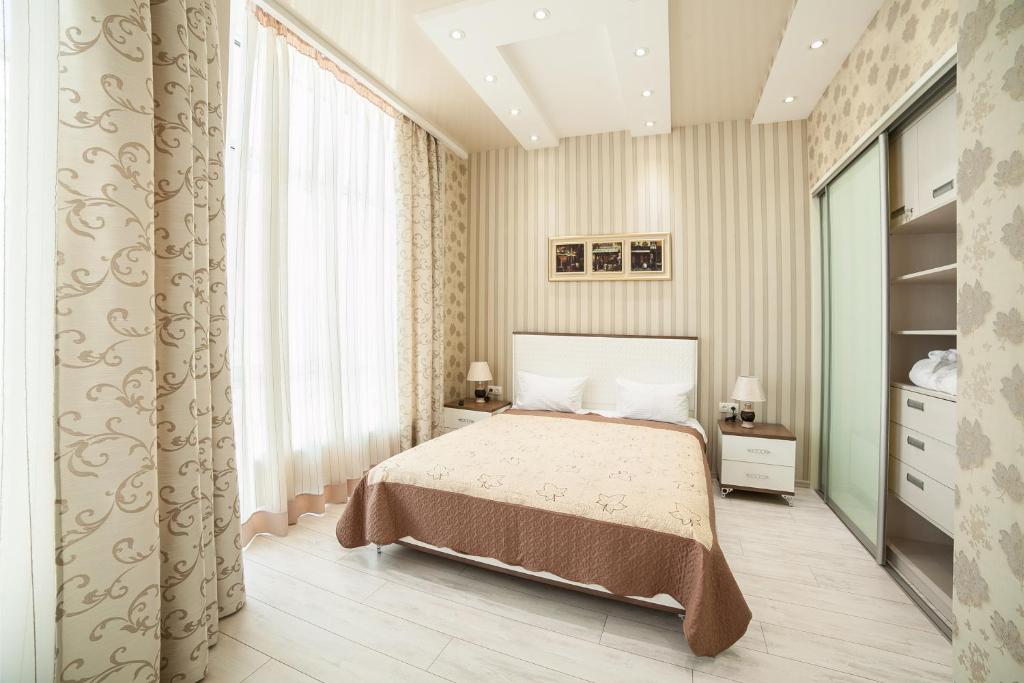 Corona Hotel & Apartments - 两居室国王套房