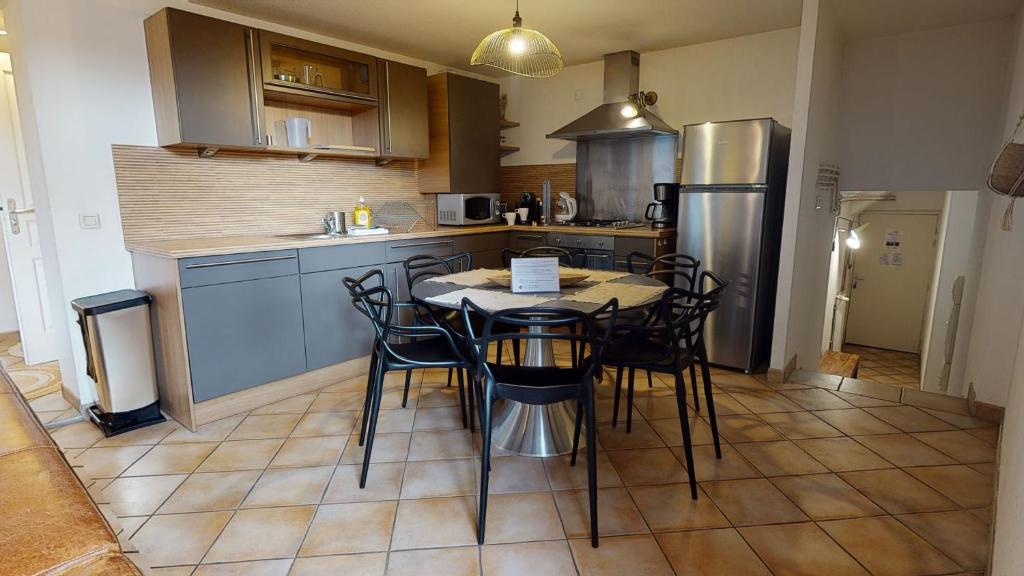 Sous les Tilleuls PARKING HYPERCENTRE 4-6 Personnes – photo 10