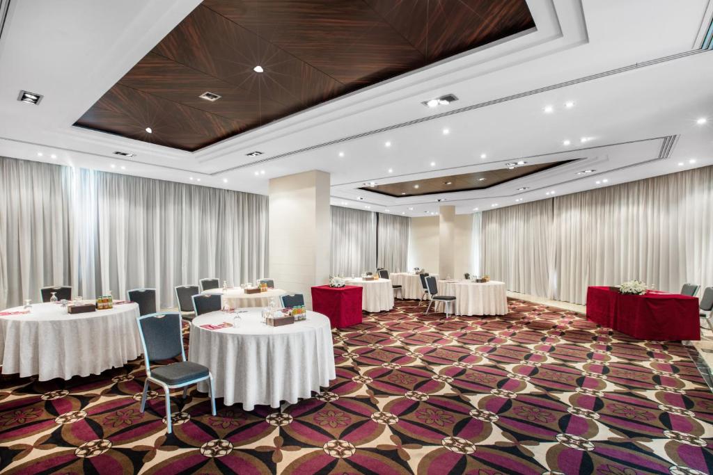 Konferenční prostory v ubytování Crowne Plaza Hamra Beirut by IHG