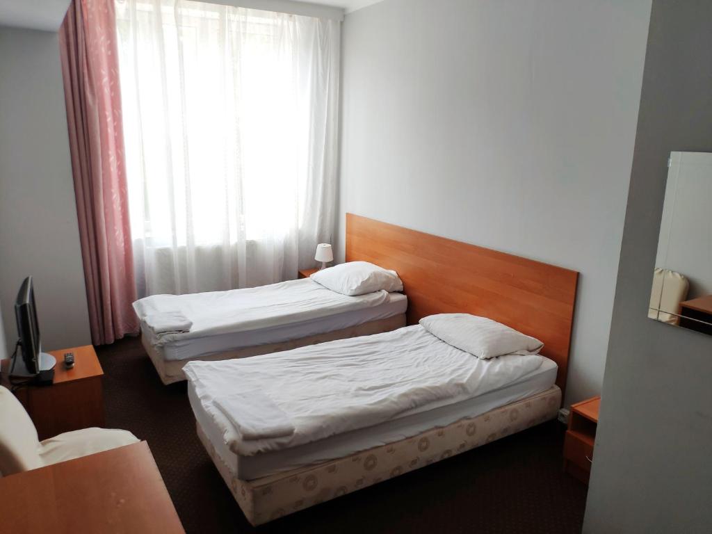 Hotel Akor - Economy Twin Room