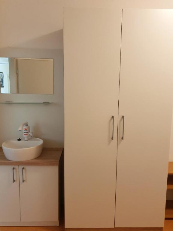 Fotografie z fotogalerie ubytování Youth Hostel Pinesta v destinaci Novigrad – Istrie