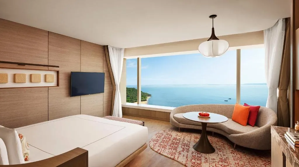 Taj Club King Sea View