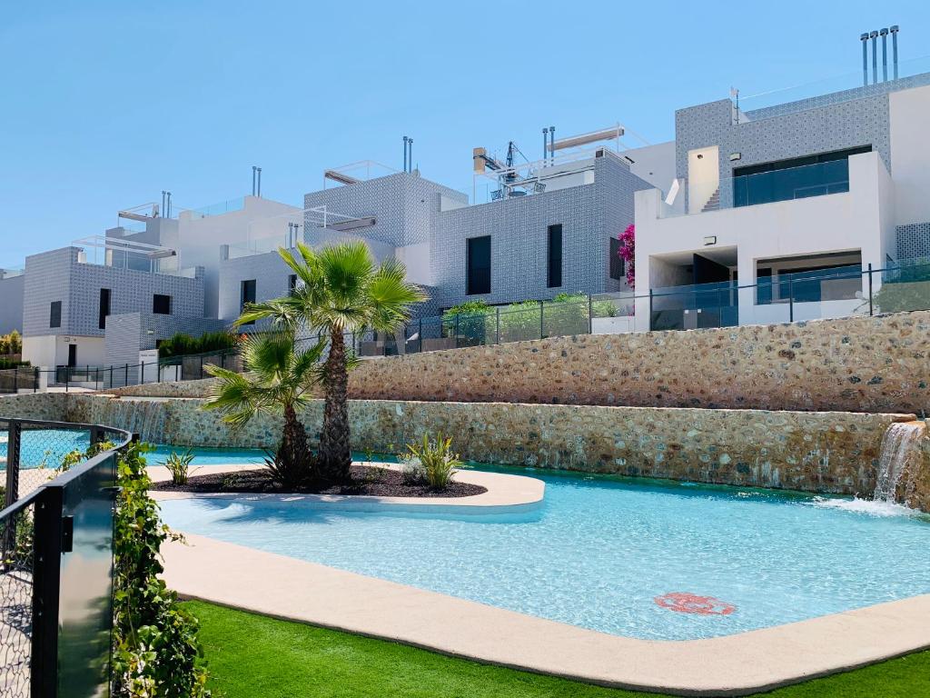 Coco, San Miguel de Salinas – Updated 2023 Prices