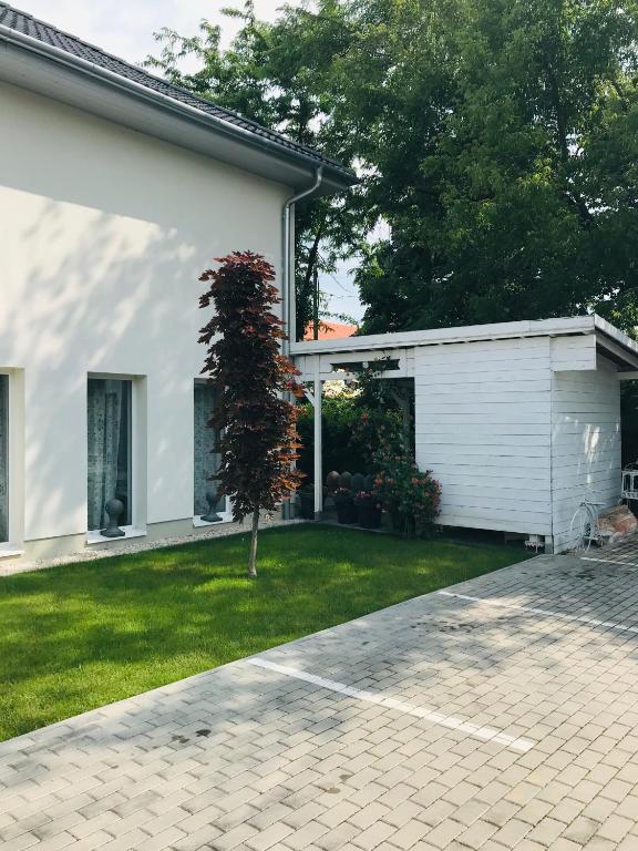 Budynek, w którym mieści się pensjonat