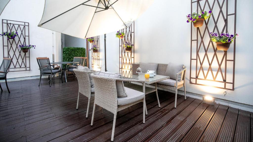 Hotel Le Premier - Resim 16