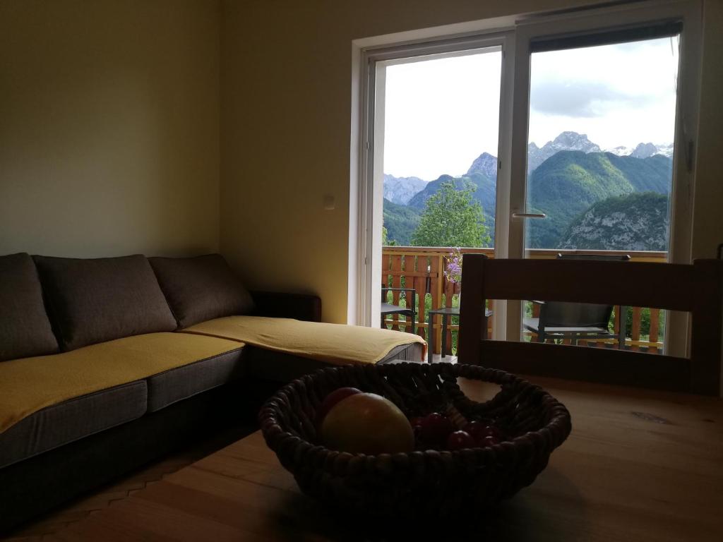 Nespecifikovaný výhled na hory nebo výhled na hory při pohledu z apartmánu