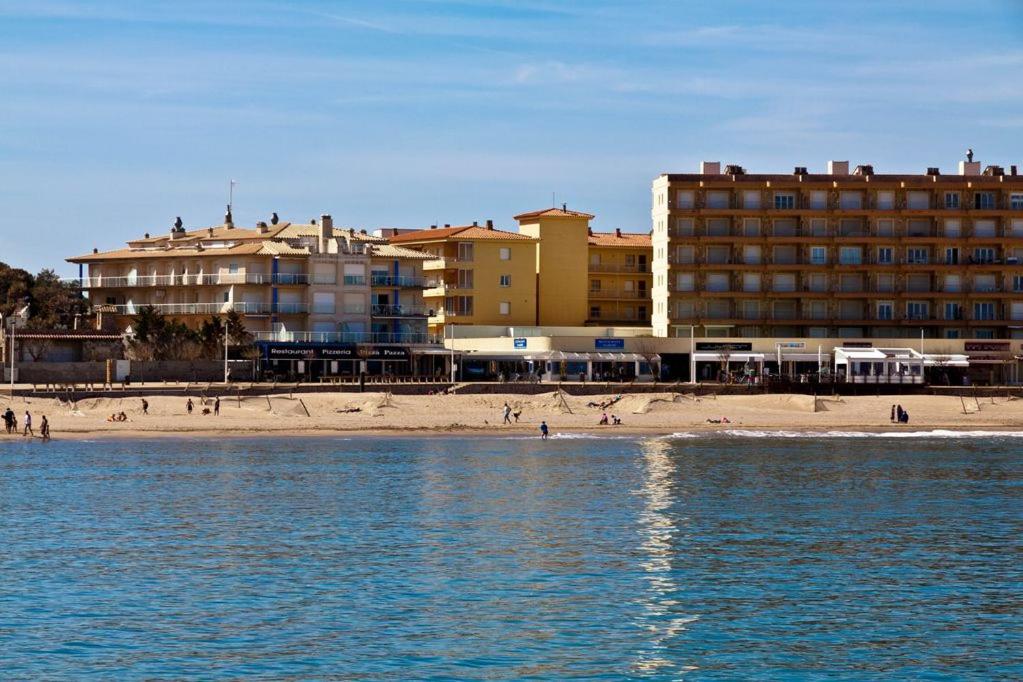 APARTAMENTO PIE DE PLAYA-Wifi free, L Escala – Bijgewerkte ...