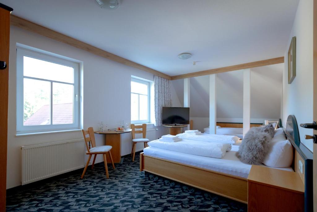 Stiefelburg Der Berghof - Habitación Cuádruple Estándar