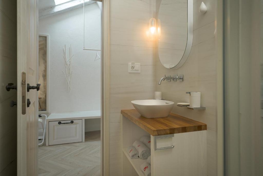 Palazzo De Bona - 11