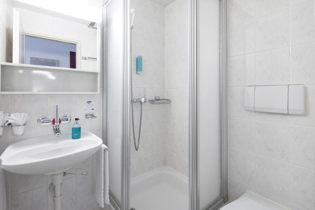 Hotel Lötschberg - Resim 24