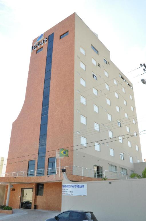  Lotus Hotel