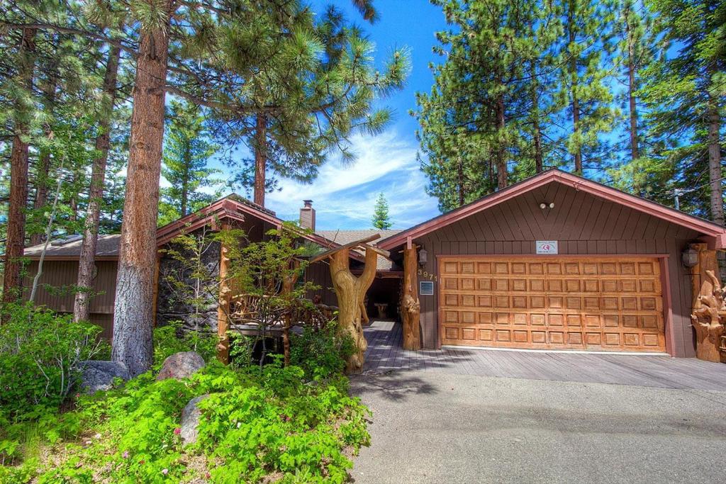 Heavenly Tree House by Lake Tahoe Accommodations - Housity