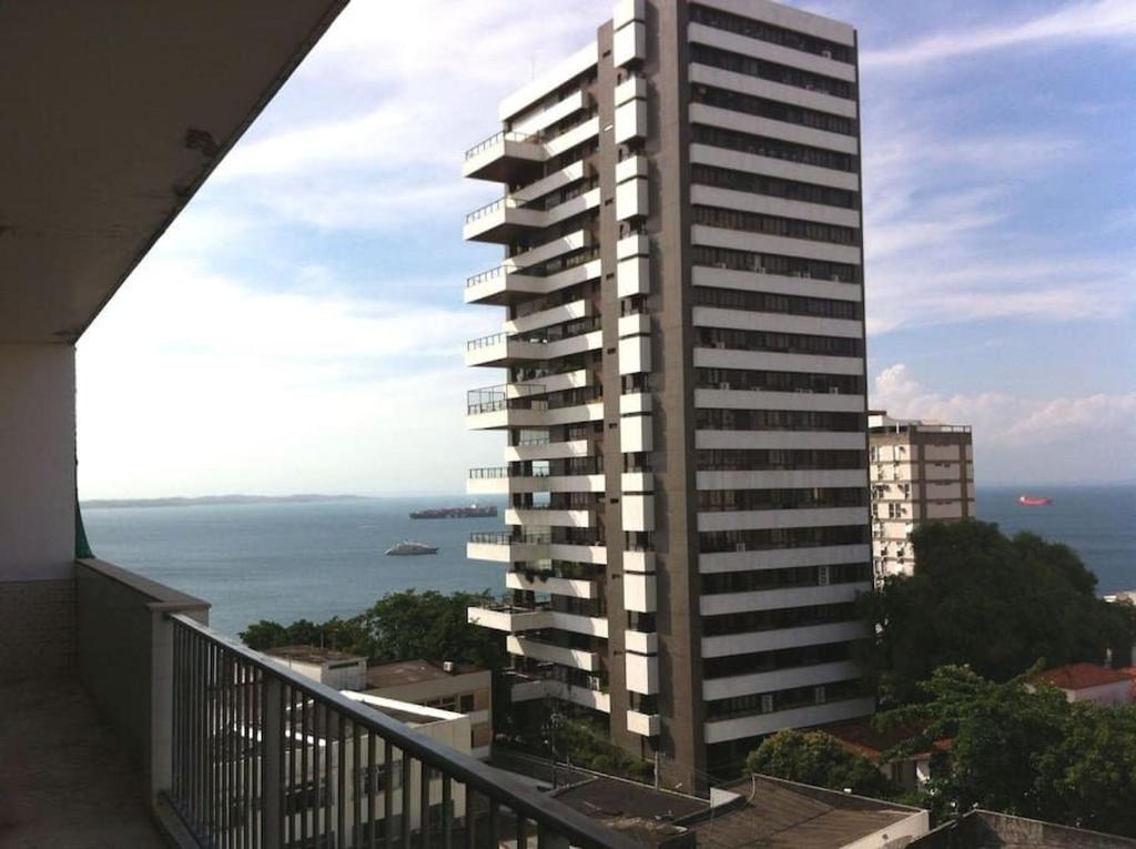  Charming and spacious apt with gorgeous seaview and bathtub