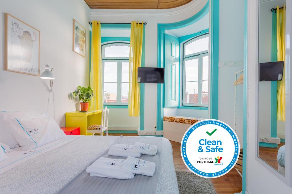 Μια τηλεόραση ή/και κέντρο ψυχαγωγίας στο C&O Guest House Lisbon