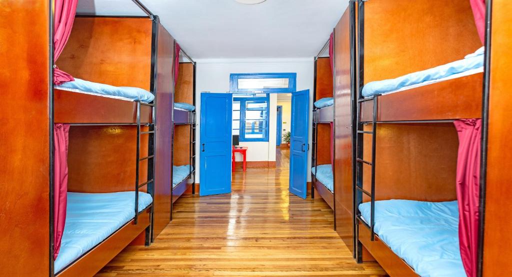 Postel nebo postele na pokoji v ubytování Granada Hostel