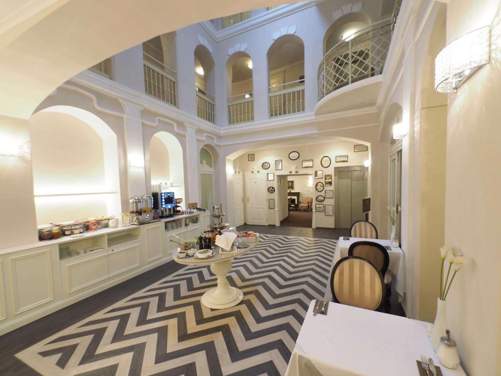 Promenáda Romantic Hotel - Resim 10