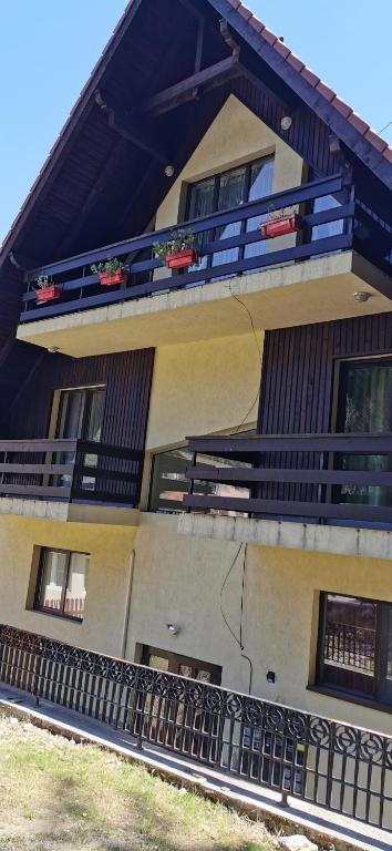 Budova, kde se apartmán nachází