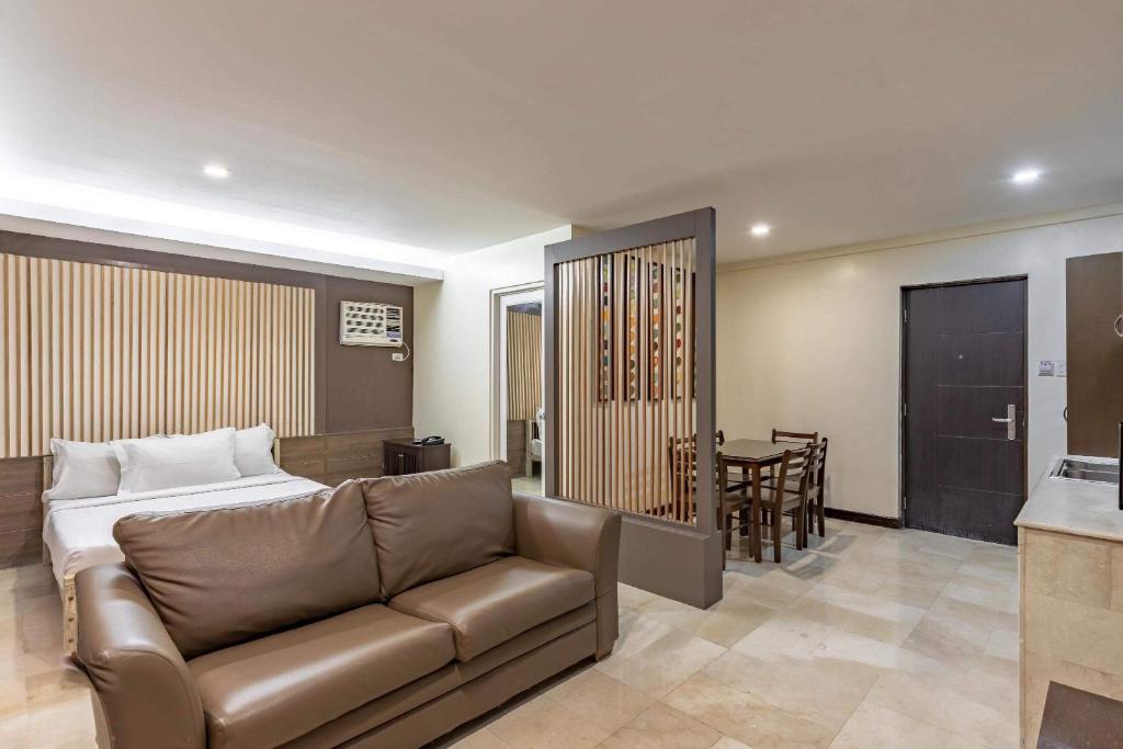 Posezení v ubytování Selah Garden Hotel Manila