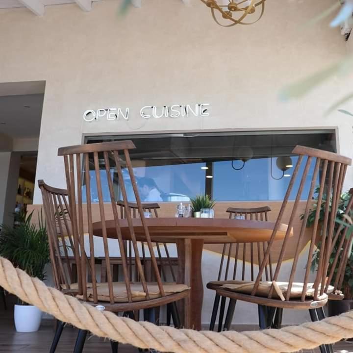 Fotografie z fotogalerie ubytování Nefeli Seaside Apartments v destinaci Polychrono