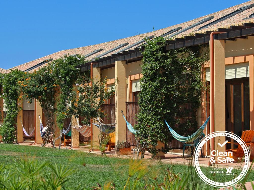 Casa do Vale da Lama EcoHotel & Retreat Centre in a farm