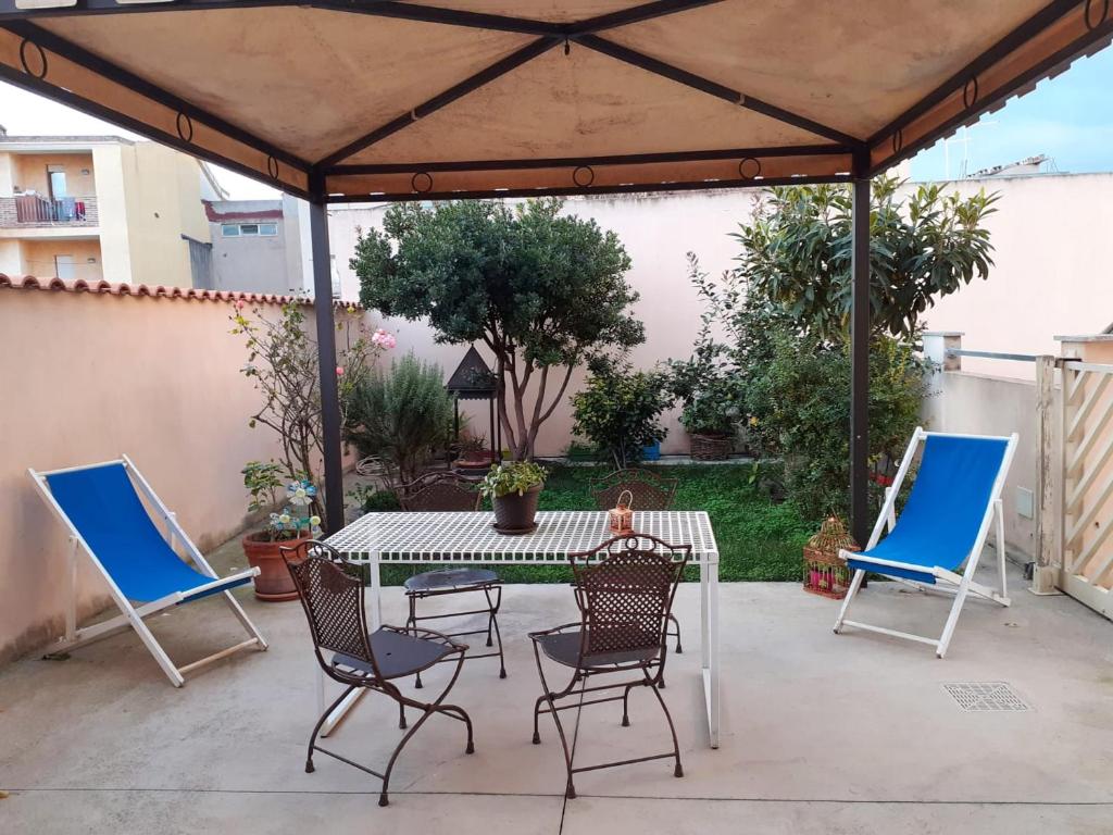 Comfortable Apartment in Sestu with Balcony and Garden 50 m²