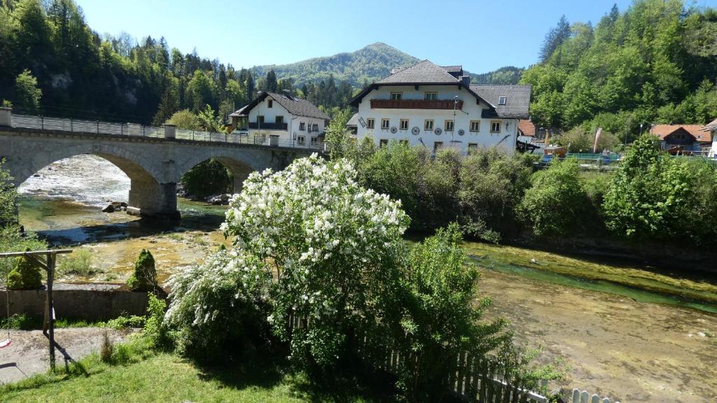 Příroda nedaleko penzionu – hostince