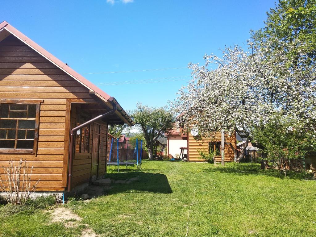 Mandrivnyk - Housity