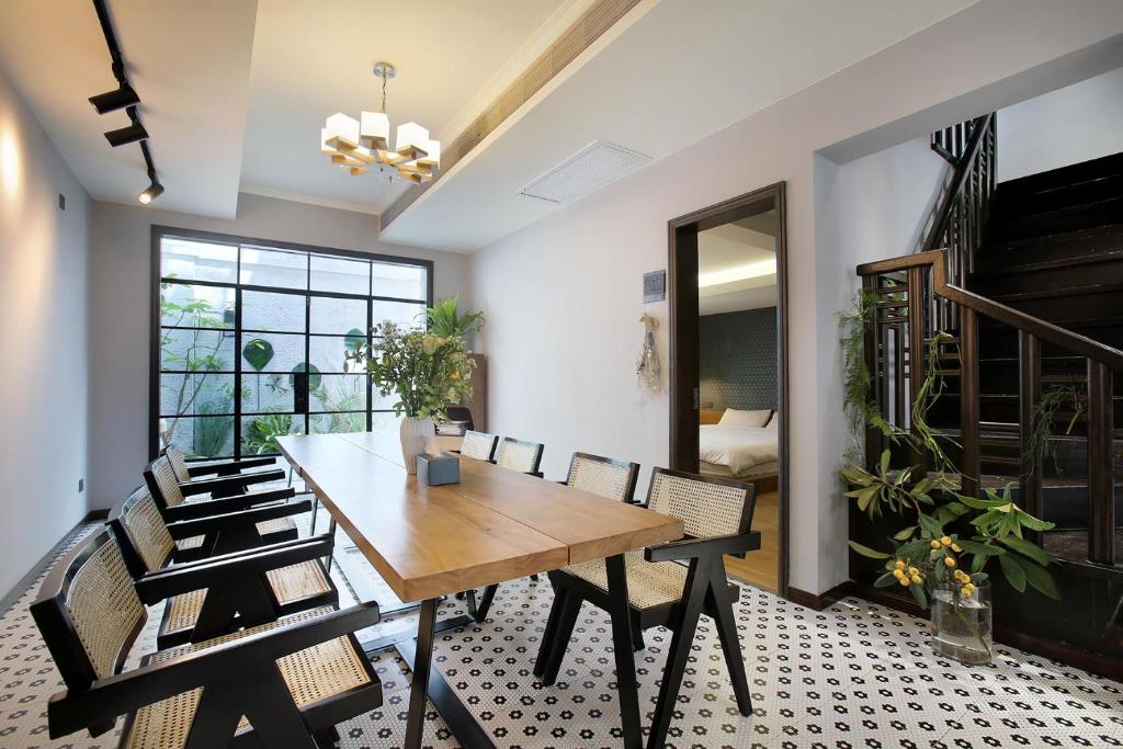 Posezení v ubytování Shanghai Downtown Hills Boutique Guesthouse - Near Metro Line 7, Exit 3, Changping Road