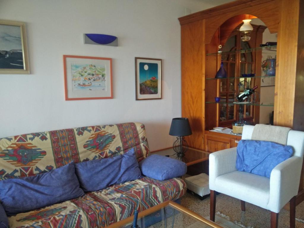 Posezení v ubytování EDIFICI BAHIA II 312 EmpuriaRent