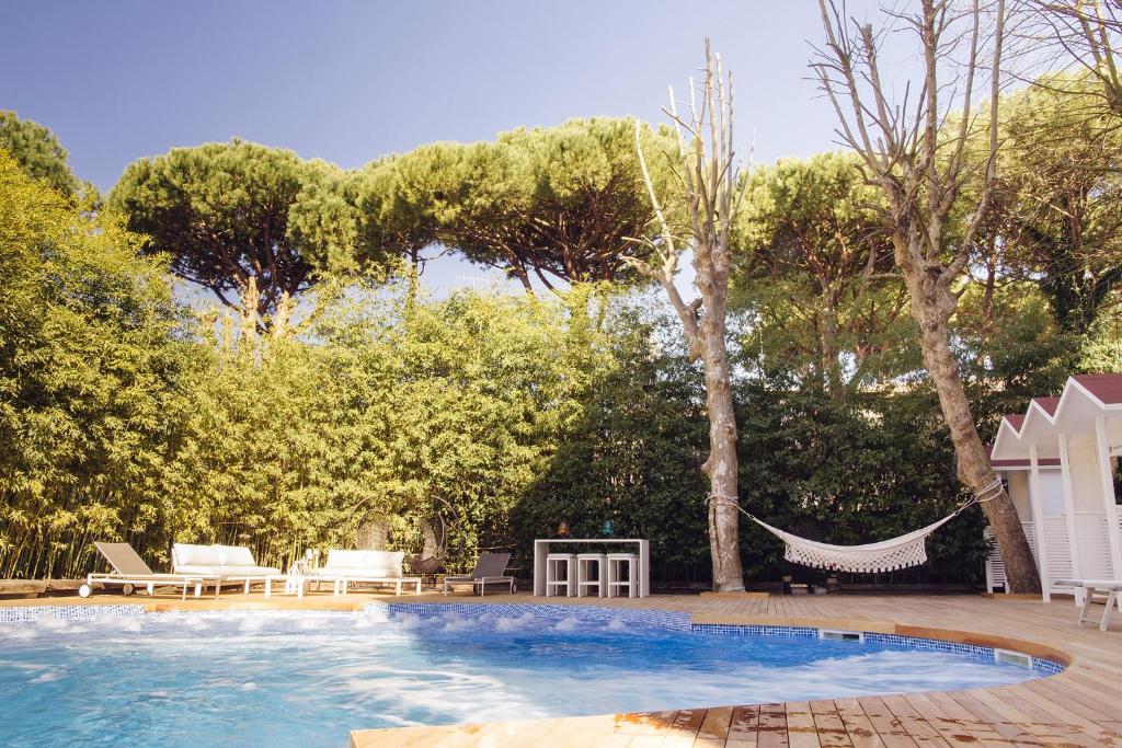Bazén v ubytování Hotel Saraceno Resort with Private Beach nebo v jeho okolí