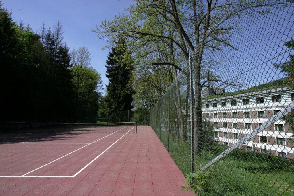 Tenis a/nebo squash v ubytování Parc Hotel Alvisse nebo okolí