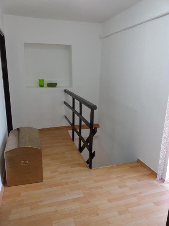 Zdjęcie z galerii obiektu House Mergi 2 w mieście Pomer