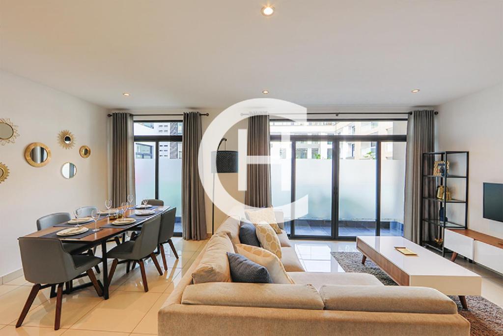 Embassy Gardens by Clifton Homes - Two-Bedroom Apartment