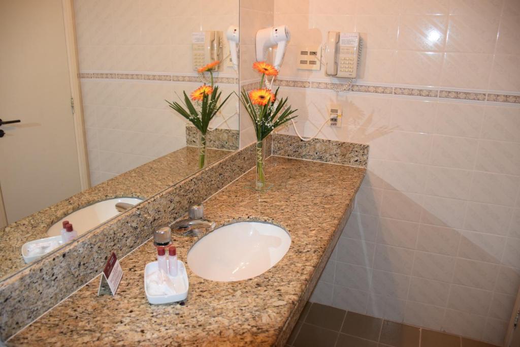  Augusto's Copacabana Hotel
