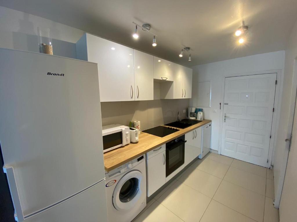 Studio vue mer Residence Mont Vernon - One-Bedroom Apartment