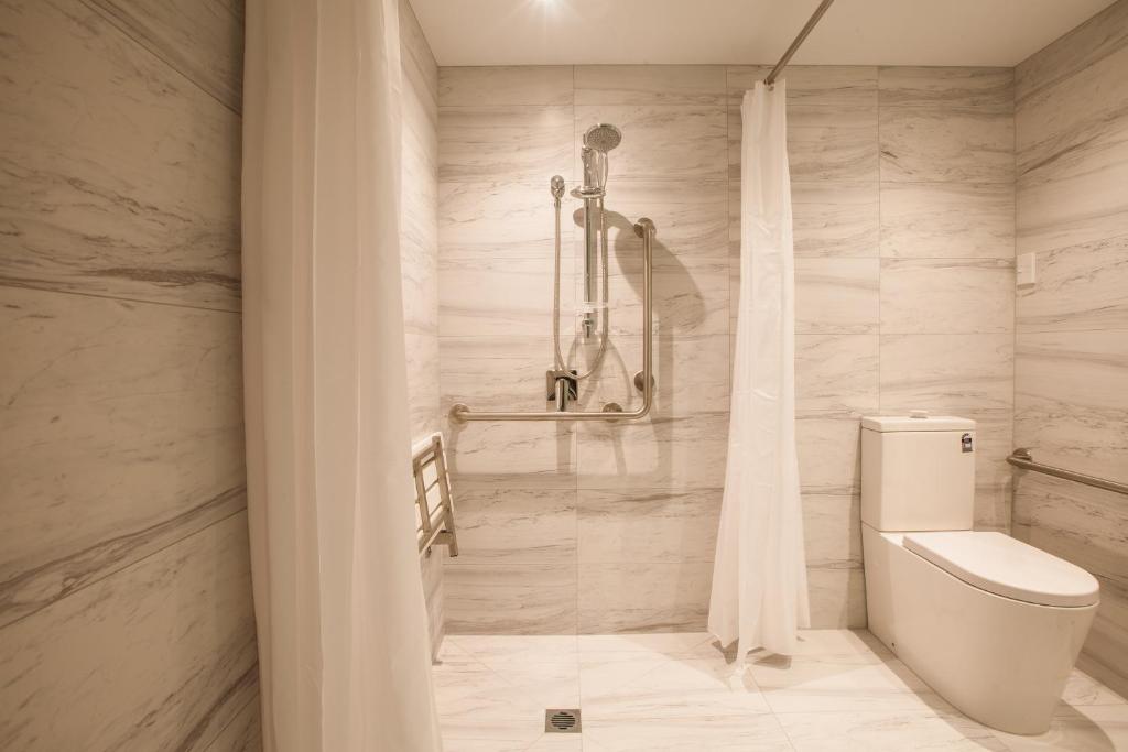 The Salisbury Business Class - Resim 3