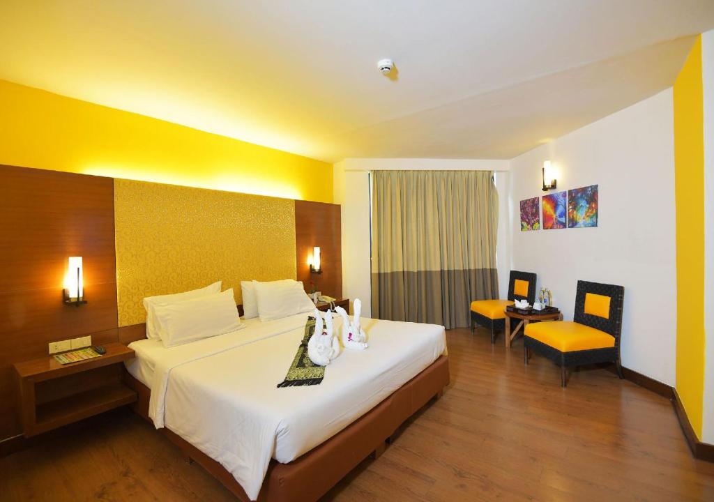 The Seasons Pattaya - Resim 10