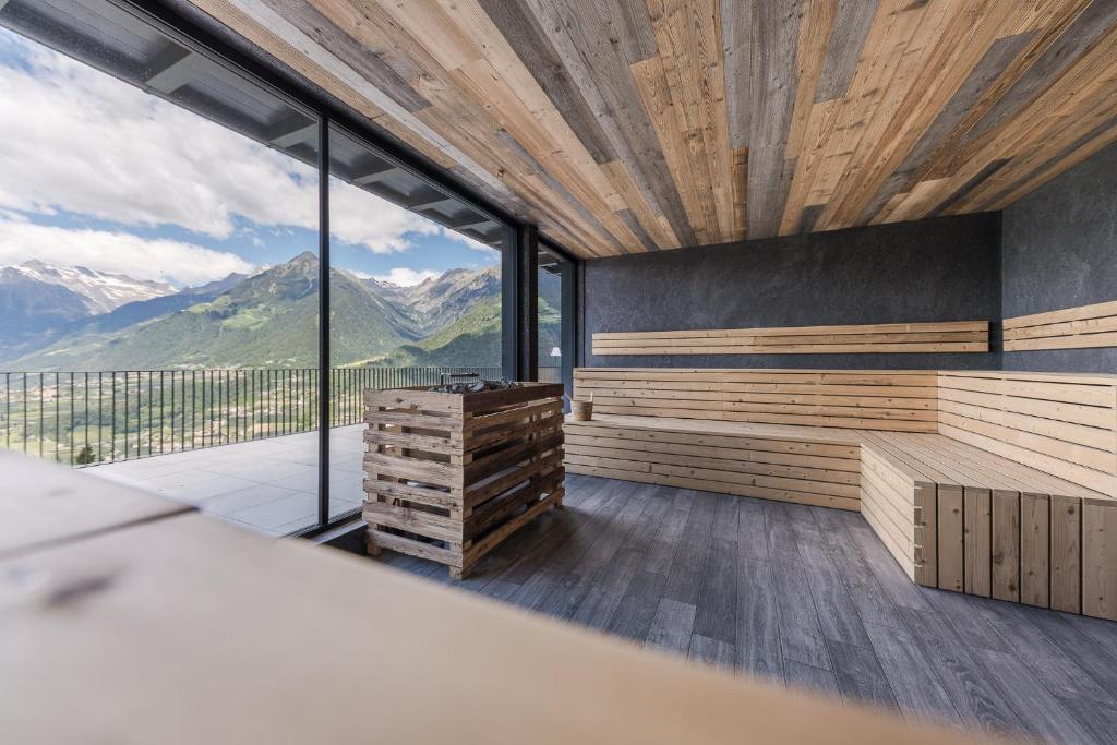 Nespecifikovaný výhled na hory nebo výhled na hory při pohledu z hotelu
