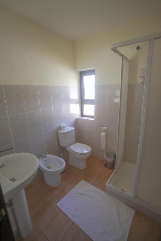 Resedencial centro - Quarto De Família Com Banheiro Privativo