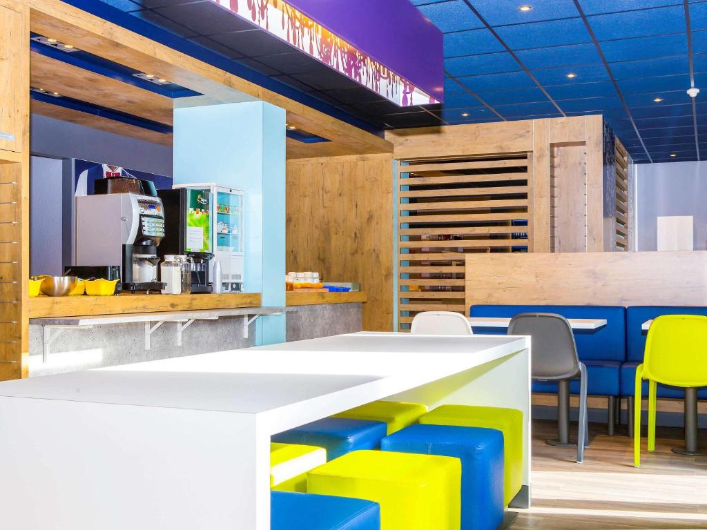 Restaurace v ubytování ibis budget Lorient Hennebont