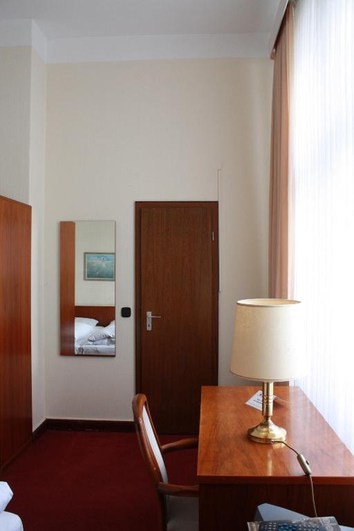 
Economy Single Room with shower
