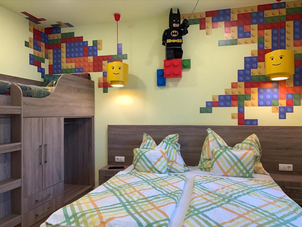 Łóżko lub łóżka w pokoju w obiekcie Armada Prémium Apartman