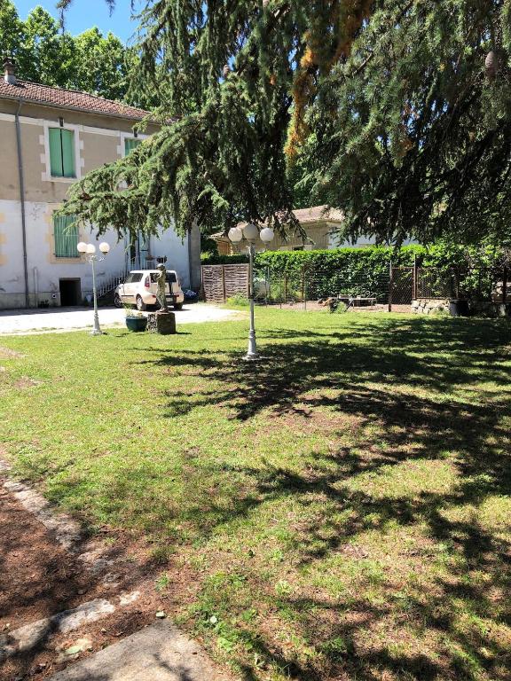Zahrada ubytování Le Parc aux Cedres