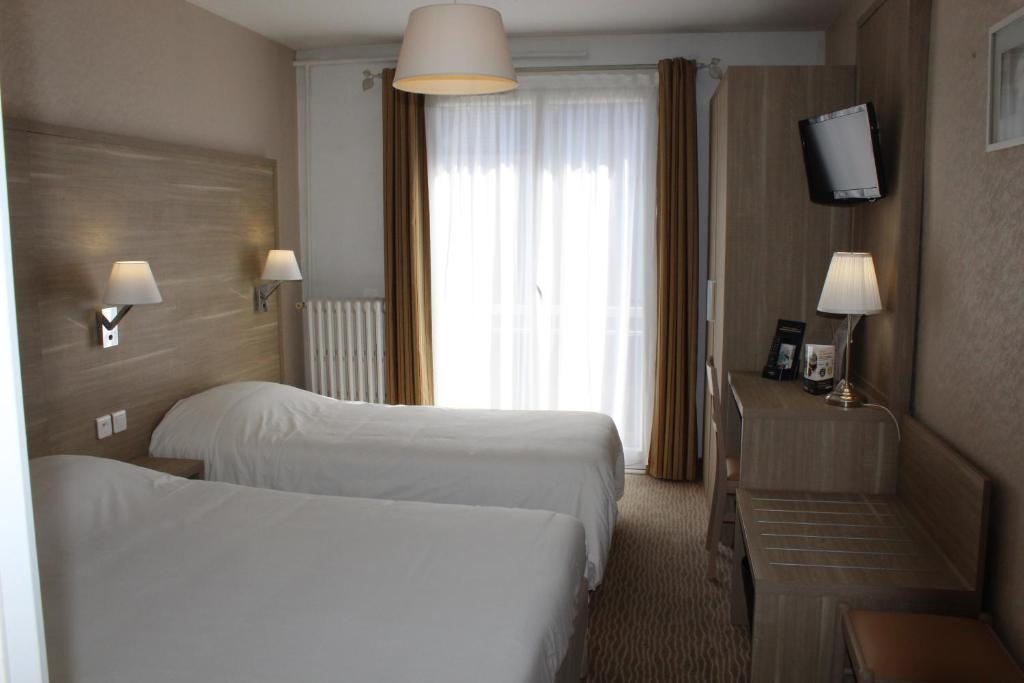 Hotel Des Tilleuls - Dreibettzimmer Mit Bad