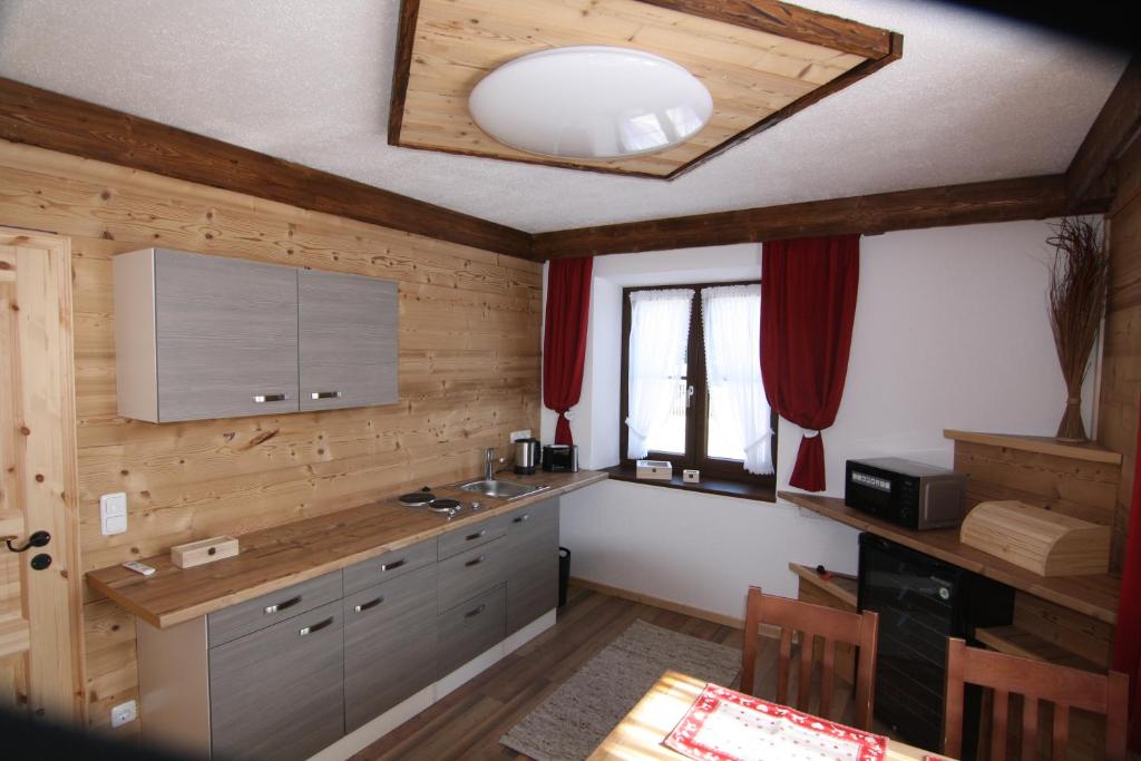 Kuchyň nebo kuchyňský kout v ubytování Hotel Seidl