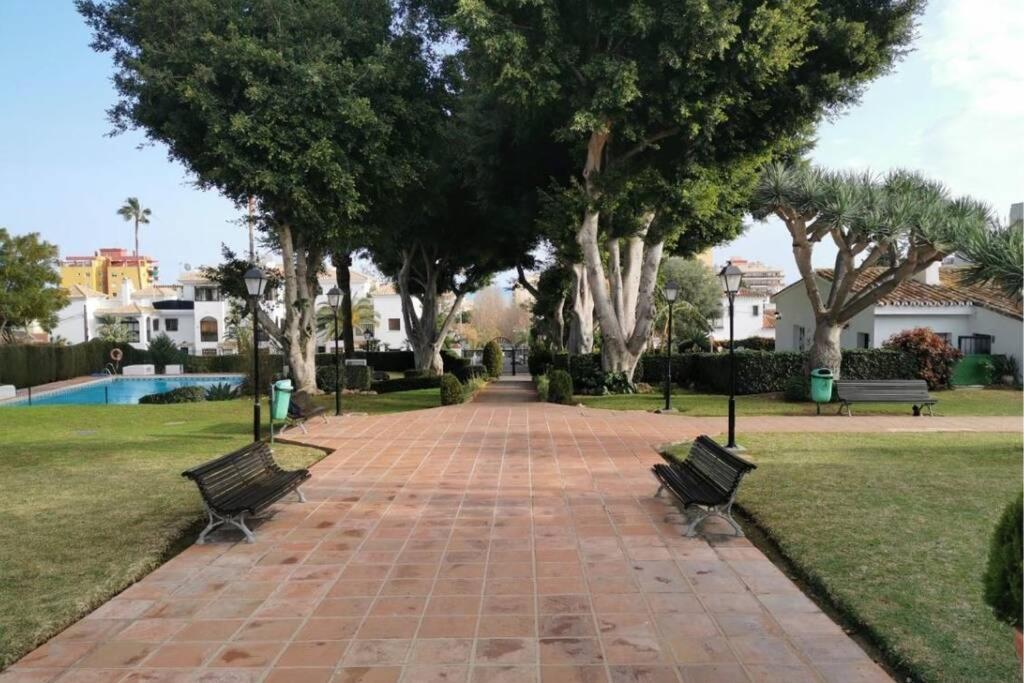Ogród w obiekcie Appartement Torremolinos Dona Carlota
